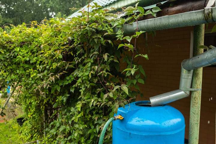 Installation de récupérateur d'eau de pluie Mesnils-sur-Iton